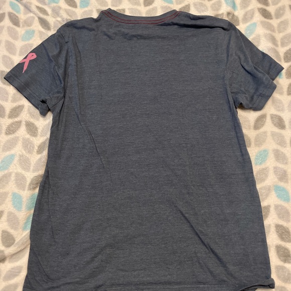 RVCA blue w/ pink T-shirt sz L - Picture 2 of 2